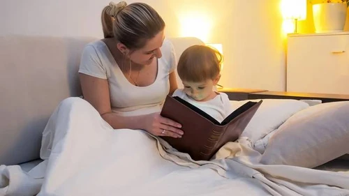 Godnathistorier for børn: hvorfor det er nyttigt, og hvilke der er værd at læse